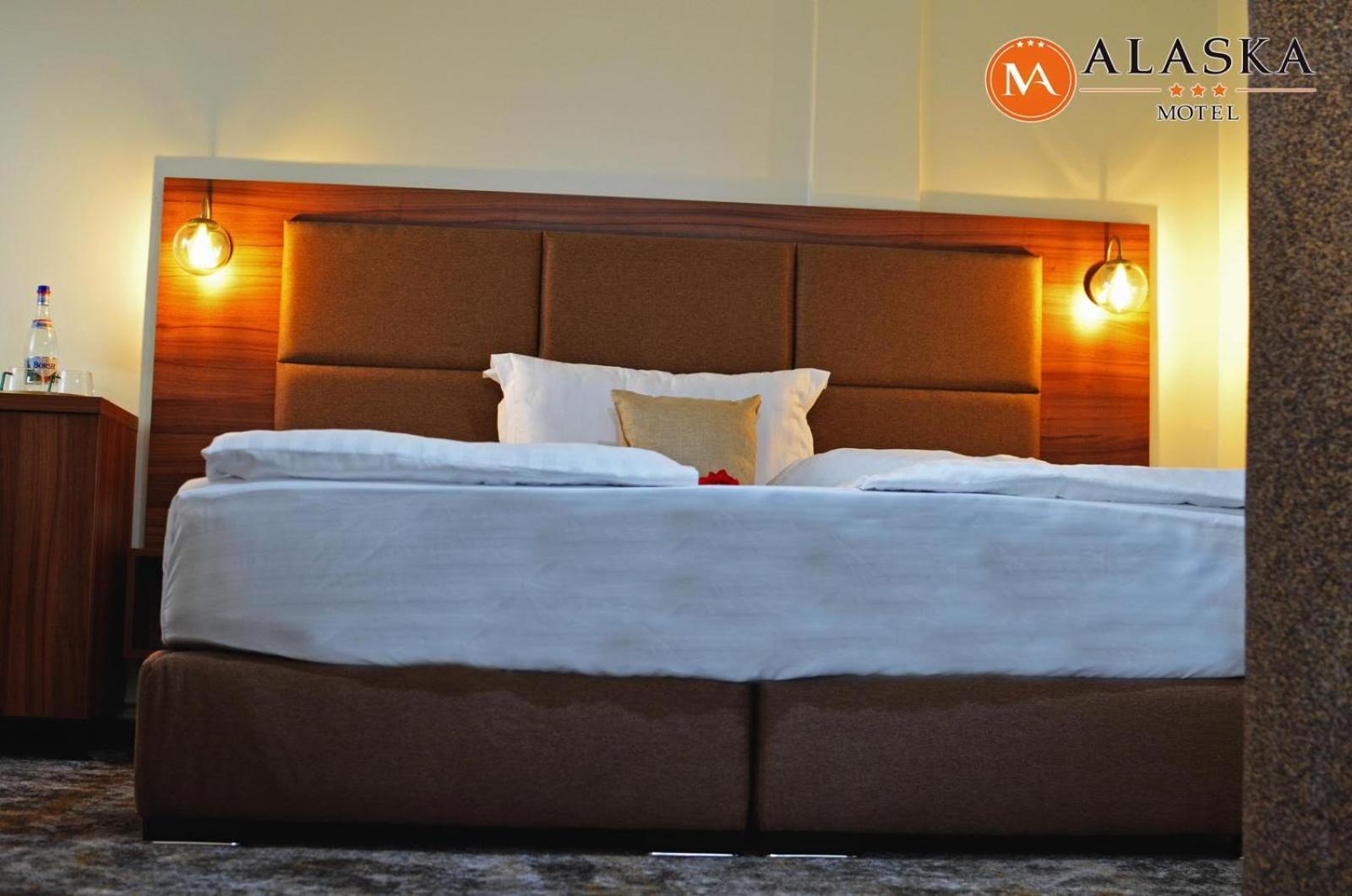 Motel Alaska Дева Екстериор снимка